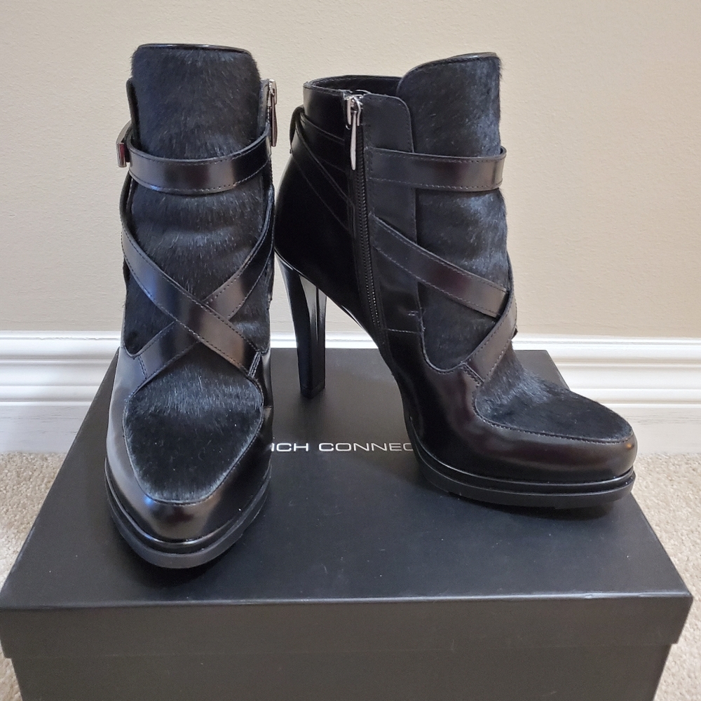 French Connection Blk leather boots with calf hair